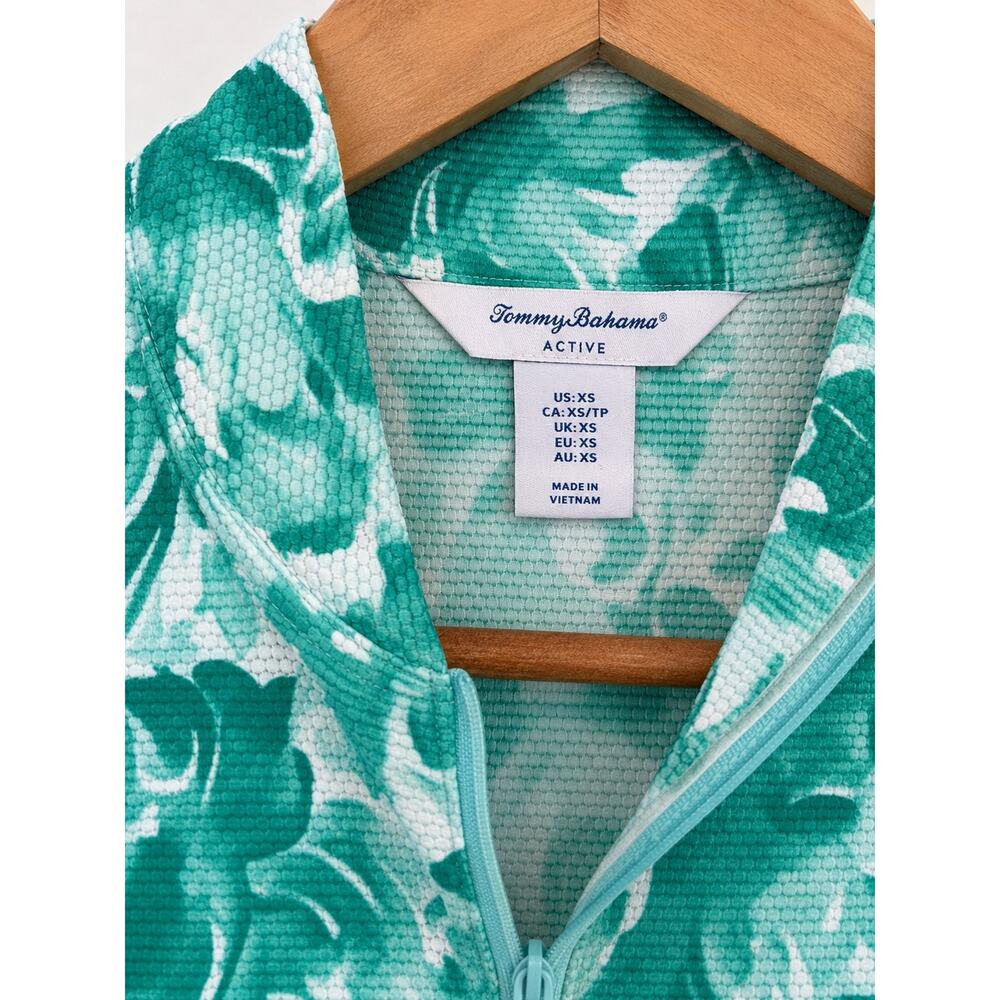 Tommy Bahama Tropical Green Print Exercise Top Sz XS Athleisure Workout Gym - Picture 3 of 4